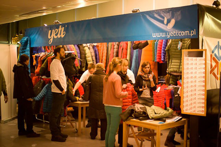 Kiermasz odzieży i sprzętu outdoorowego na 10. KFG – stoisko marki Yeti (fot. Rafał Baran)